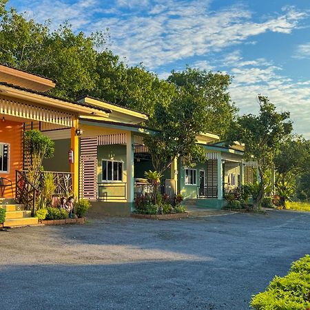 Отель Baan Suan Mee Tang Чантабури Экстерьер фото