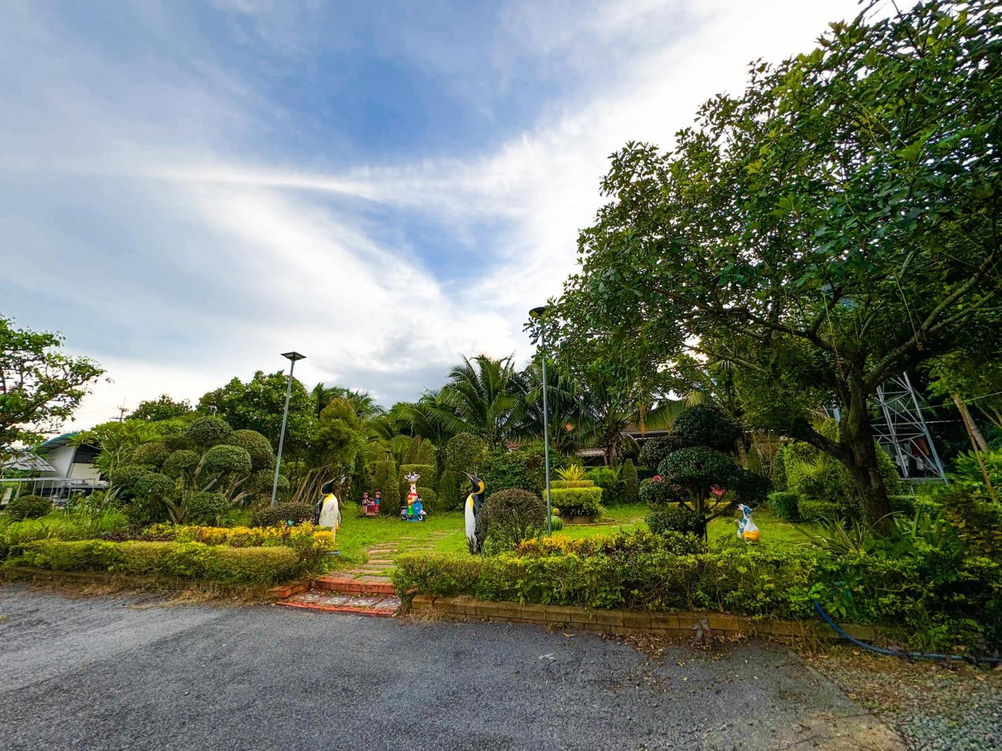 Отель Baan Suan Mee Tang Чантабури Экстерьер фото