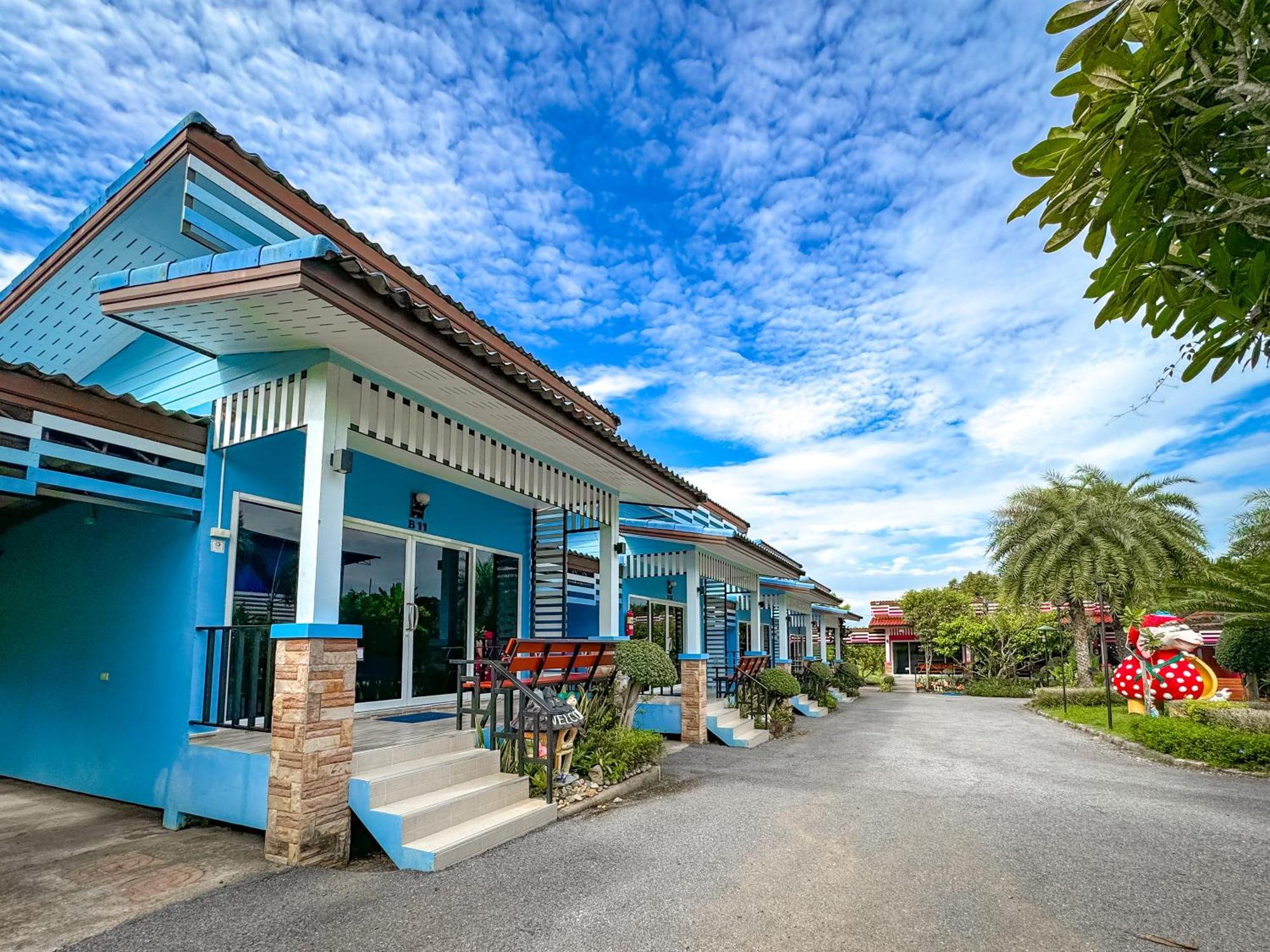 Отель Baan Suan Mee Tang Чантабури Экстерьер фото